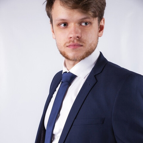 Прокат мужского костюма темно-синего цвета