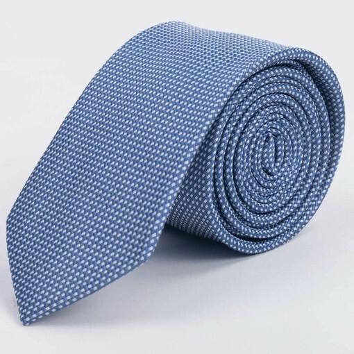 Арендовать галстук голубого цвета с белым точечным узором для мужского костюма