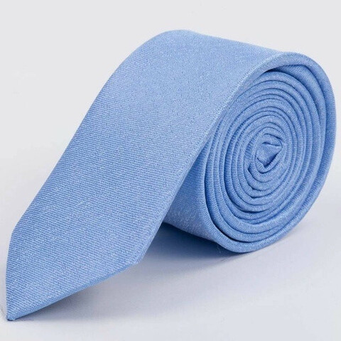 Арендовать галстук голубого цвета с узором для мужских костюмов