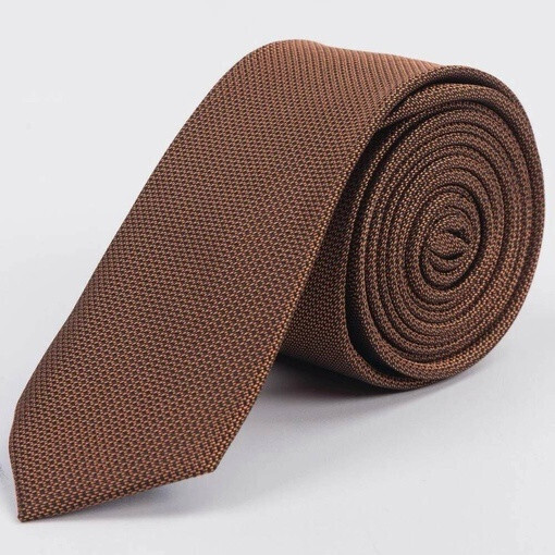 Аренда узкого галстука коричневого цвета с текстурой для мужского костюма