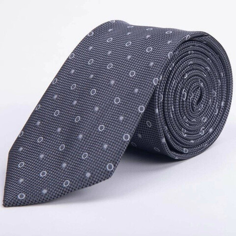 Арендовать серый текстурированный галстук с мелким кольцевым узором для мужского костюма