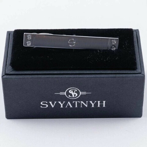 Аренда классического зажима с элементами гравировки для мужских костюмов